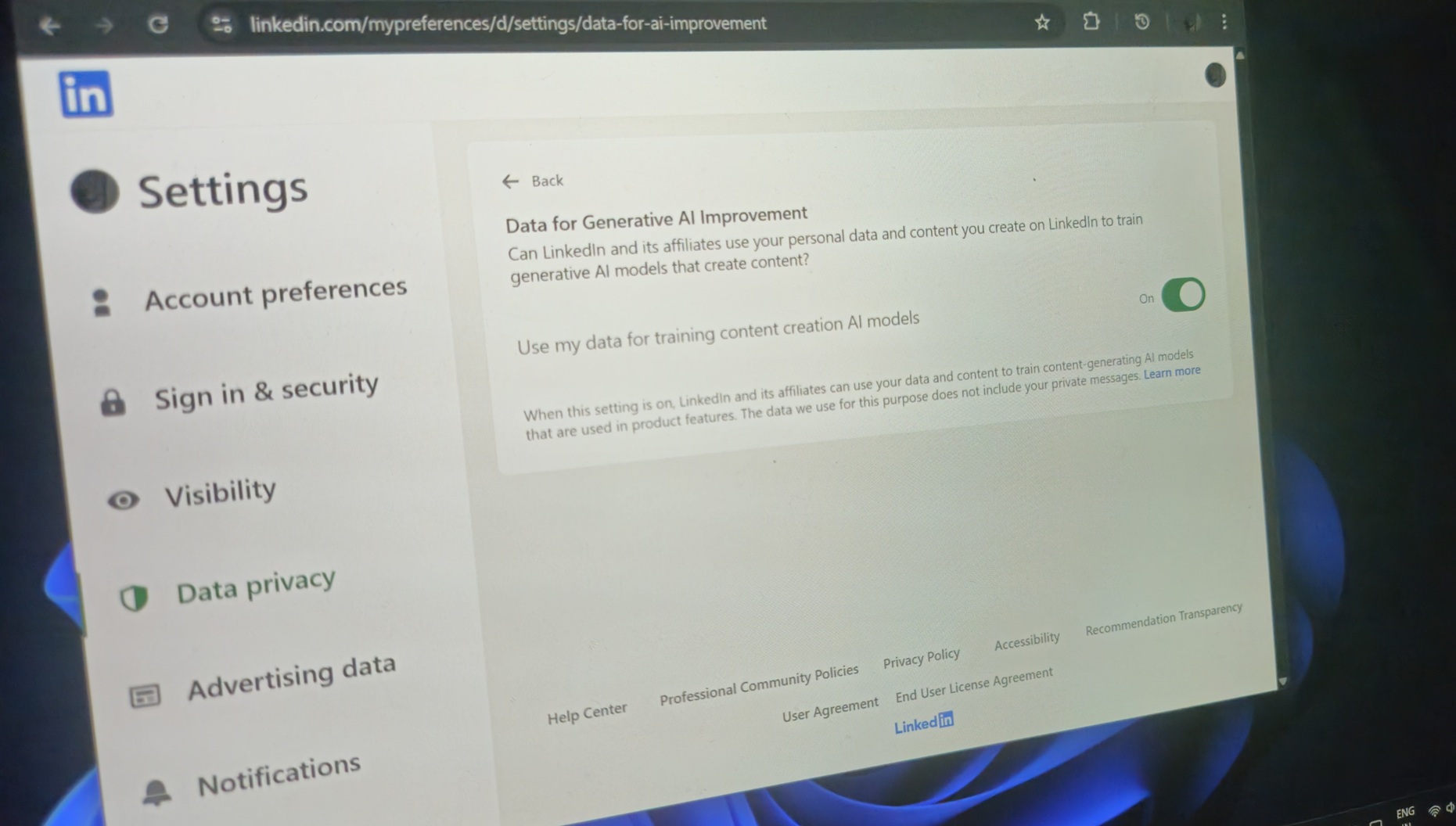 微软 LinkedIn 警告称，它将根据你的数据自动训练人工智能模型，但你可以选择退出