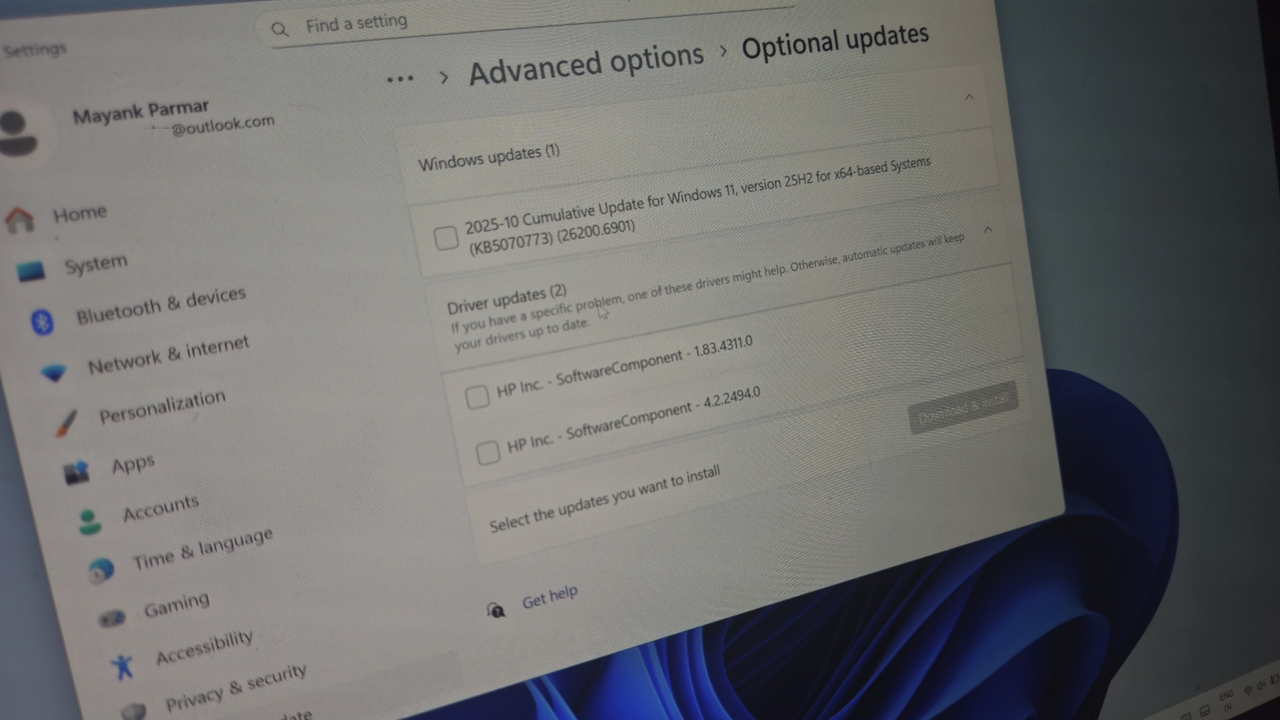 不,微软表示,如果你看到重复的驱动程序更新,Windows 11并没有损坏