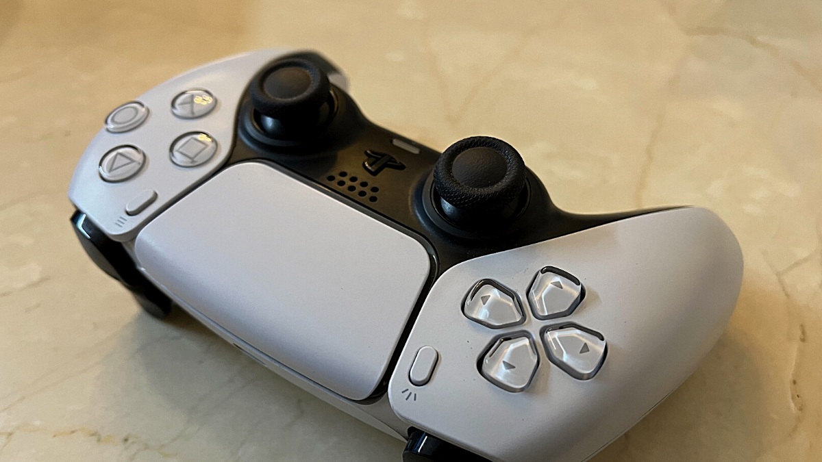 如何将PS5 DualSense控制器连接到iPhone？