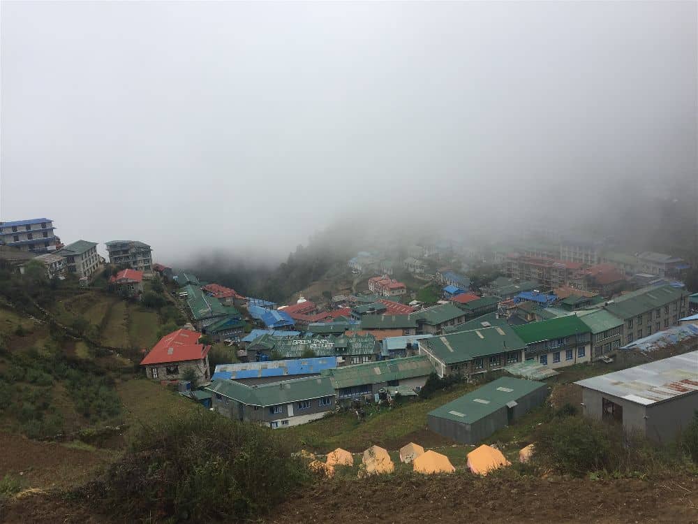 PT 3：盧克拉機場到Namche Bazaar：珠穆朗瑪峰大本營徒步旅行的高度疾病和美麗的景色