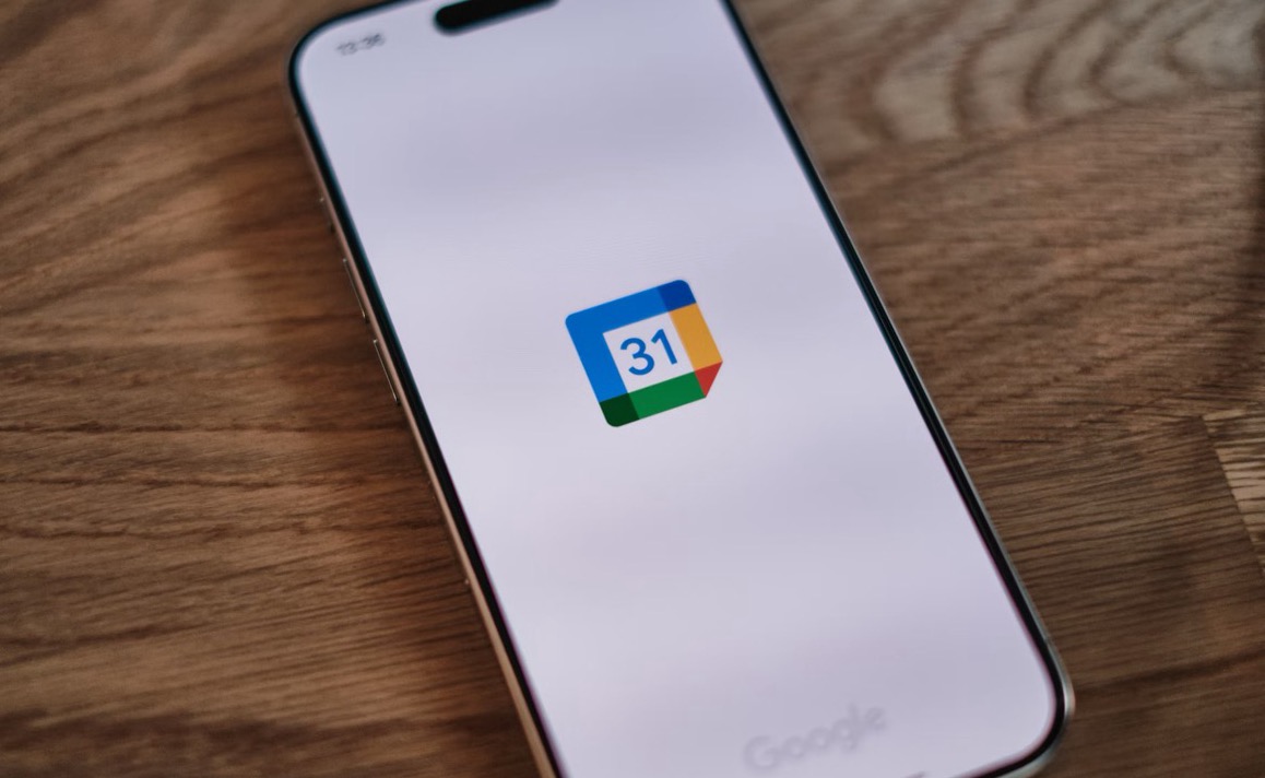 如何将某人添加到Google日历中？