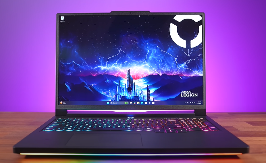 聯想LeNovo Legion Pro 7i（2025）