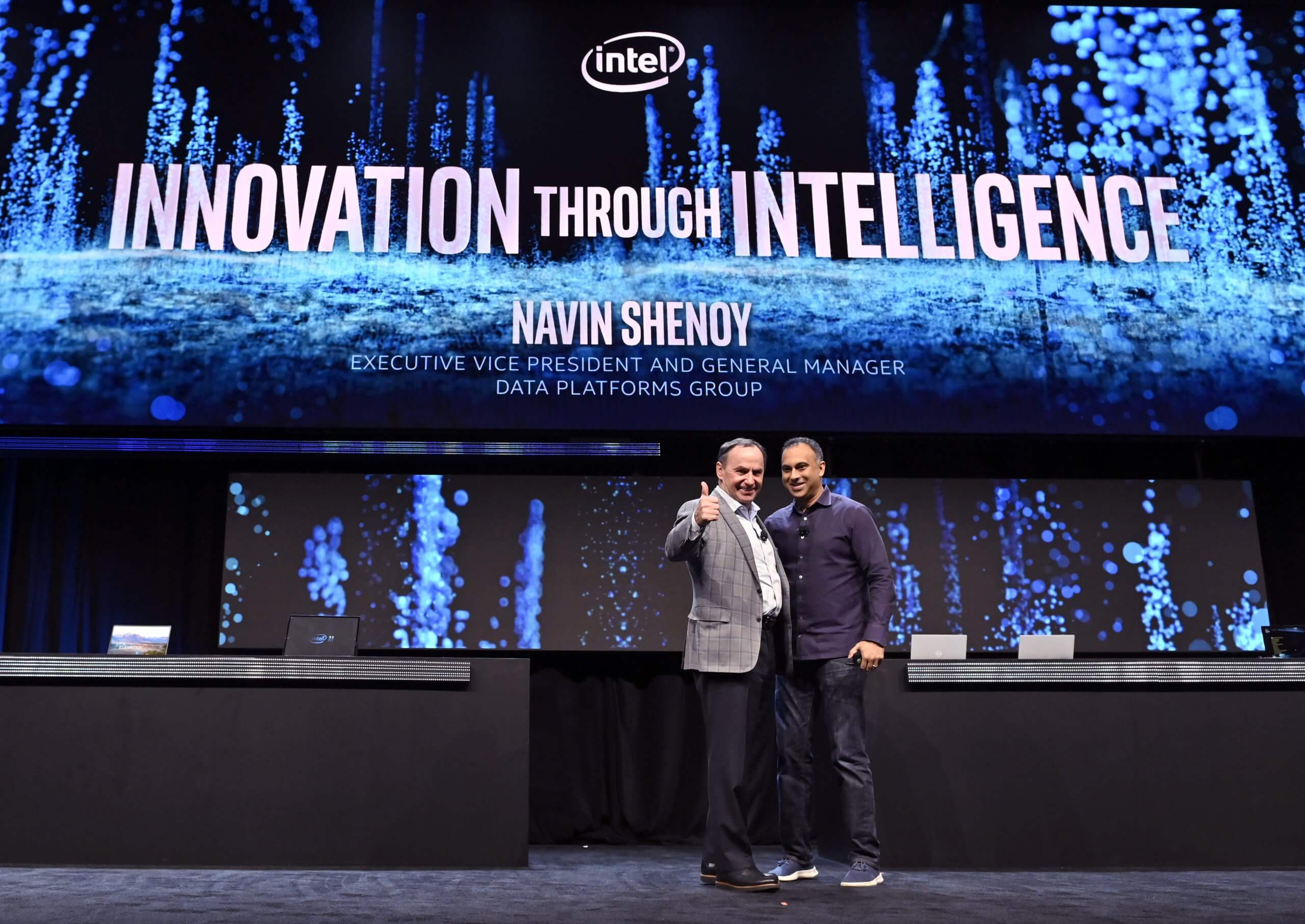 美國芯片製造商英特爾準備使用“其他人的鑄造廠”