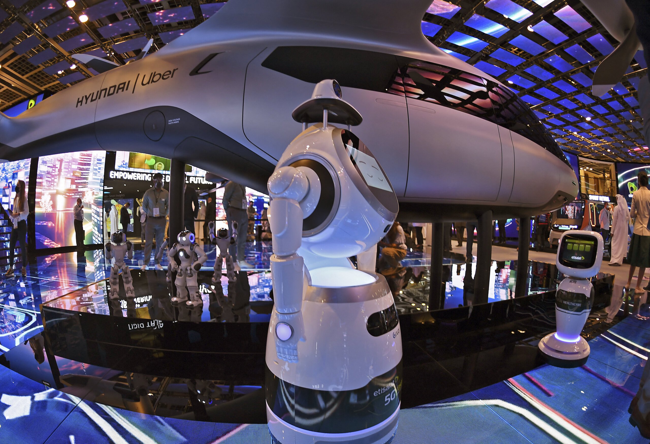 虚拟人类，人形机器人